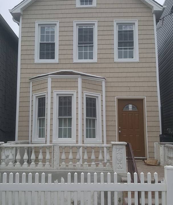 1st image of 11611 95th Ave