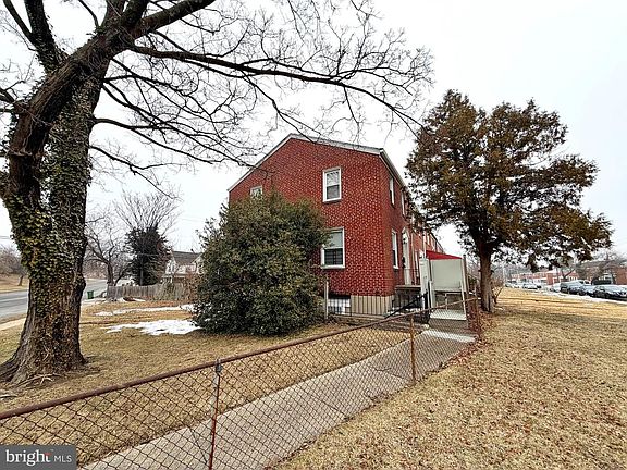 2nd image of 1200 Woodbourne Ave