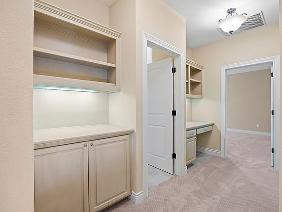 4th image of 2624 University Club Dr