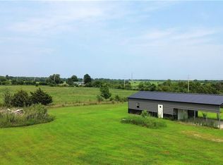 138 Bald Eagle Dr, Linn Valley, KS 66040