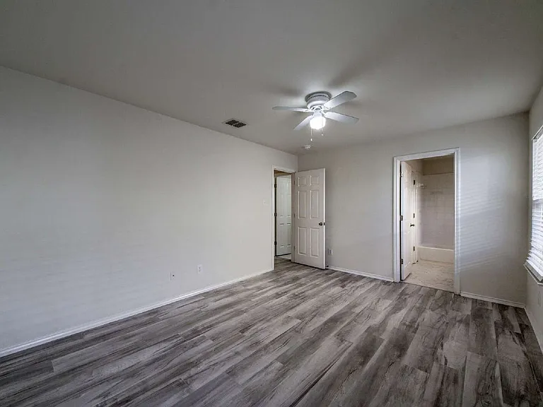 11014 Buckskin Bnd — Photo 19