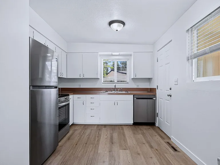 4902 W Targee St — Photo 11