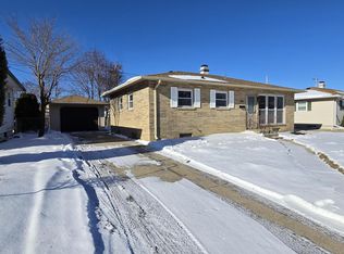 1914 Mount Pleasant St, Racine, WI 53404