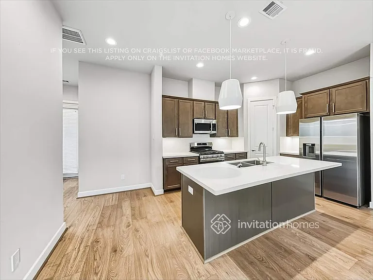 12410 Executive Square Ln — Photo 5