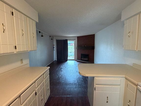 5th image of 2930 Holly Ave APT 502