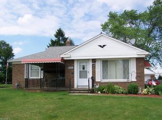 10580 Fairlawn Dr, Parma, OH 44130