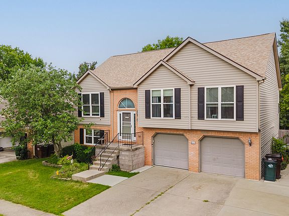 2nd image of 817 Palomino Ln