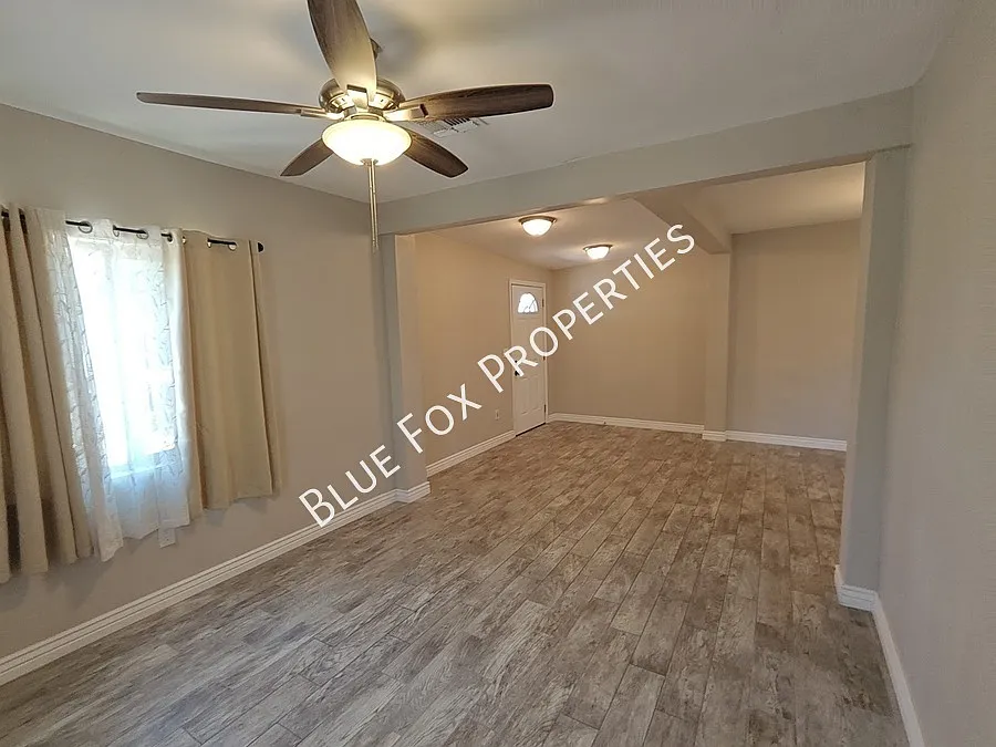 619 S Highland Avenue — Photo 4