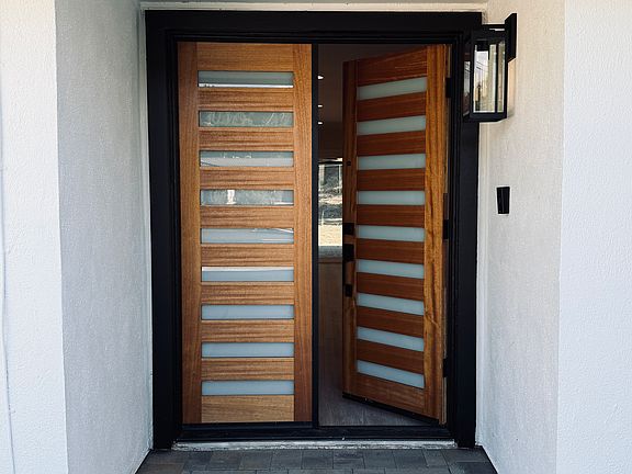 4th image of 7040 Pomelo Dr