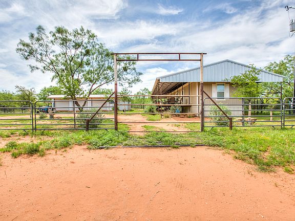 3rd image of 4124 E State Highway 158