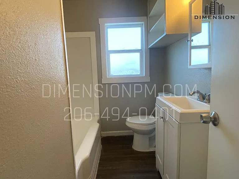 5401 Pacific Apartments — Photo 16