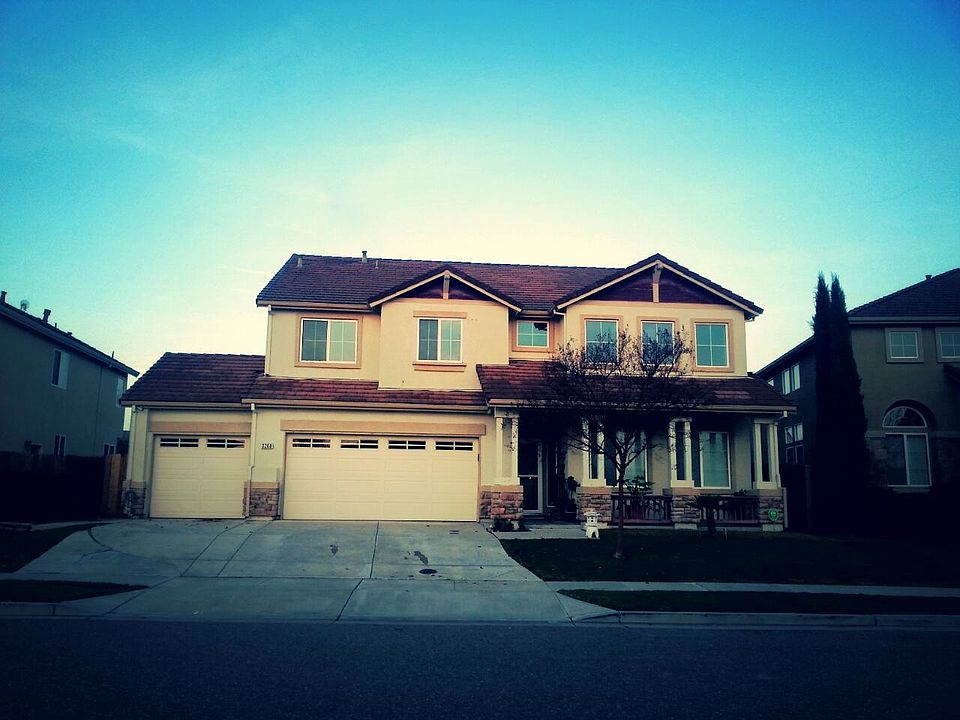 1st image of 3268 San Salvador St