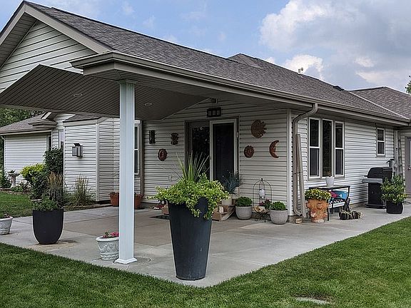 4th image of 10251 N 149th St