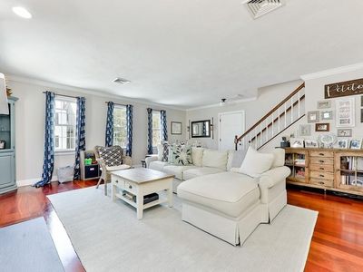 242 Bunker Hill St #2, Charlestown, MA, 02129
