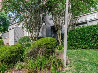 1722 Foxfire Cir, Henrico, VA 23238