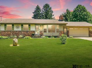 6888 Vinton Ave NW, Comstock Park, MI 49321
