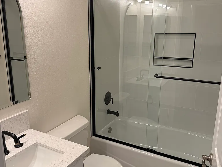 4741 Radford Ave #203 — Photo 30