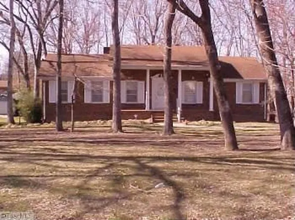 2511 May Dr, Burlington, NC 27215