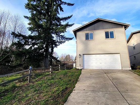 2nd image of 3501 SE Property Ct