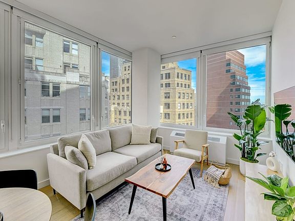 4th image of 180 Water St APT 1707