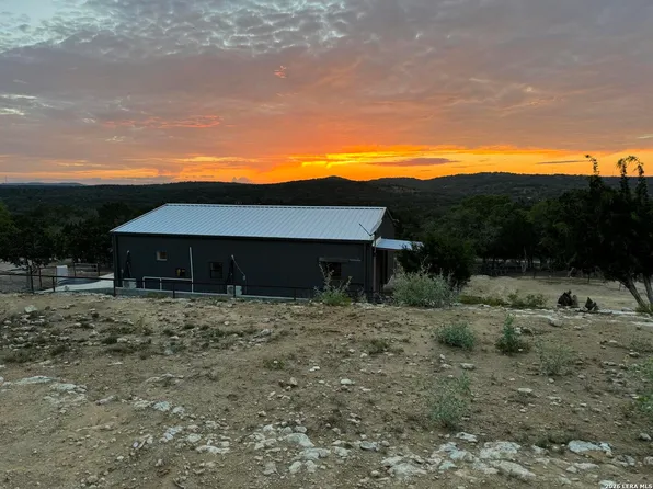 239 Flat Rock Creek, Comfort, TX 78013
