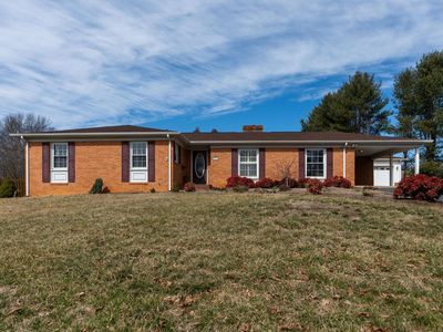 2208 Davis Rd, Waynesboro, VA, 22980