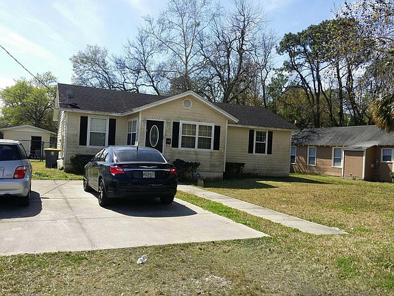 3rd image of 1748 Parkwood St
