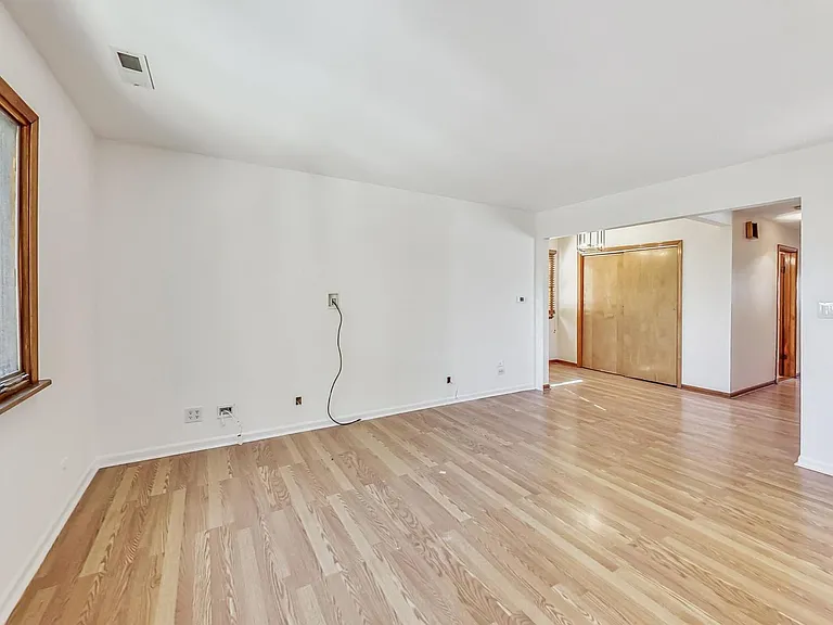 4234 N McVicker Ave #2 — Photo 7
