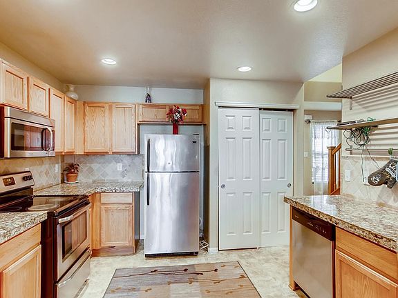 4th image of 5855 N Biscay St Unit E