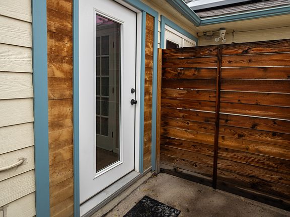 Private Entrance