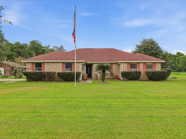 6614 Garrison Dr, Orange, TX 77630
