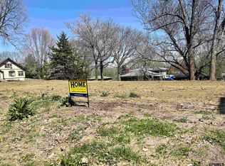 516 N 13th St, Nebraska City, NE 68410