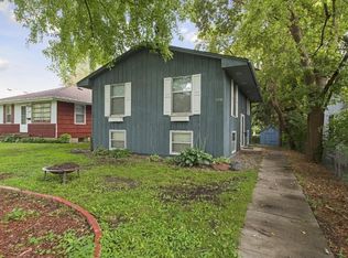 1938 Walnut St, Lauderdale, MN 55113