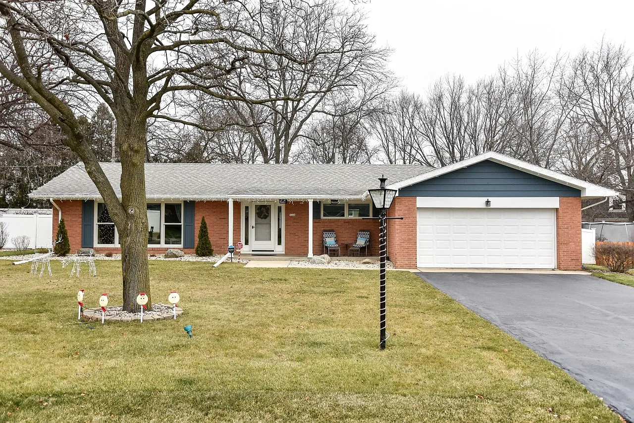 5324 Cynthia Ln photo 1