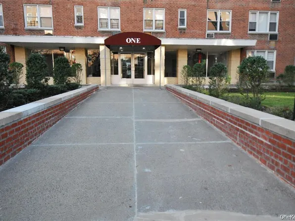 1 Sadore Lane #4O, Yonkers, NY 10710