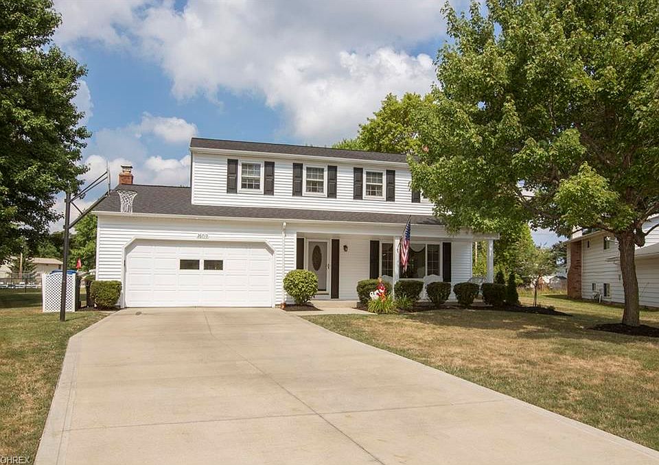 1st image of 26710 Waterbury Cir