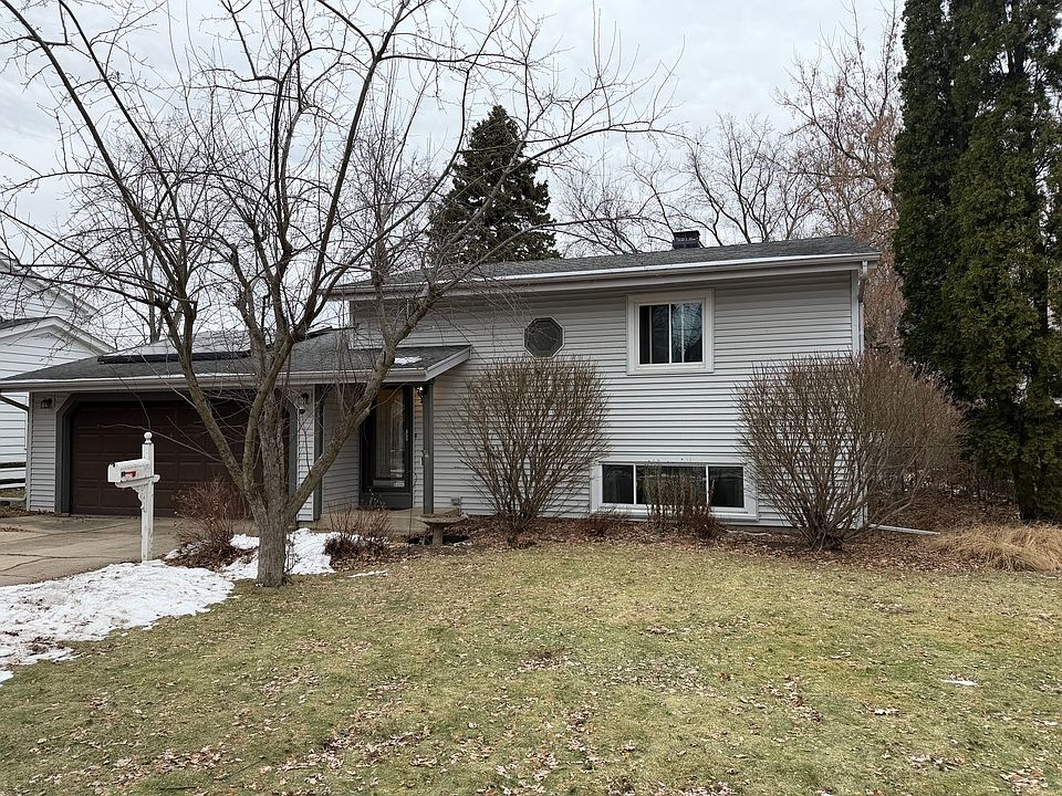 1st image of 316 Maplewood Ln