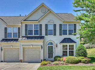 185 Autumn Falls Dr, Lake Wylie, SC 29710