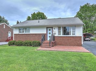 2305 Sanford Dr, Kingsport, TN 37664