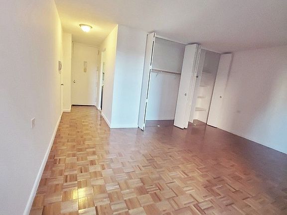 3rd image of 1763 2nd Ave APT 6M