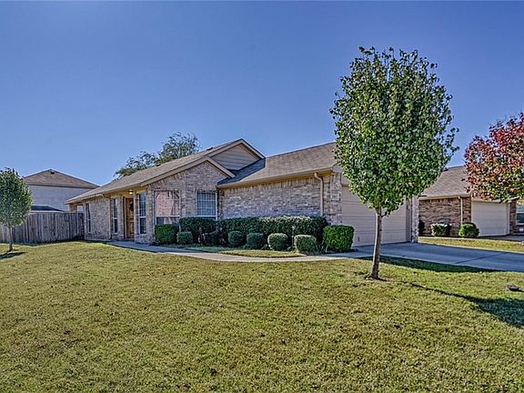 2nd image of 1101 Cottonwood Dr