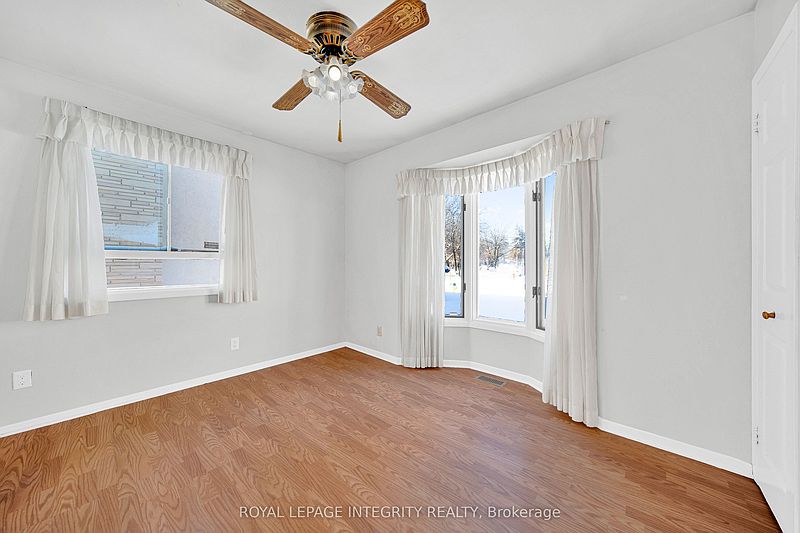 Ottawa House for rent - 4 Bedrooms — photo 30