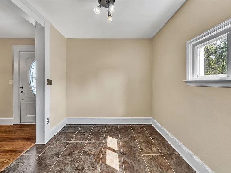 215 S Hill Dr #1 — Photo 14