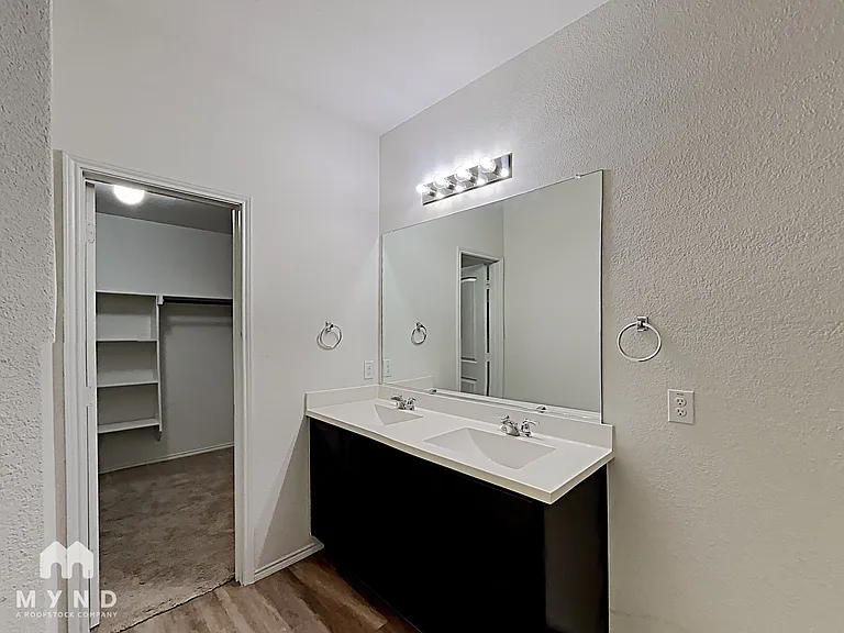 2436 Dolostone Dr — Photo 15