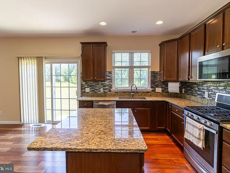 823 S Haines Cir — Photo 12
