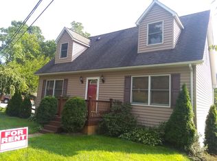 207 Willowdale Rd #A, Morgantown, WV 26505
