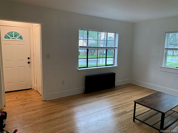 3rd image of 374 South Street