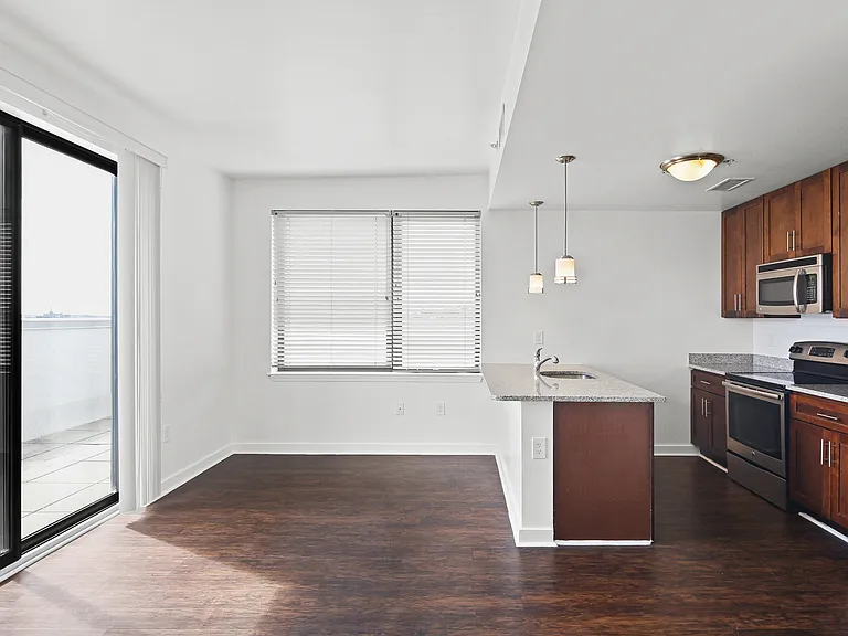 101 S Ellwood Ave — Photo 59