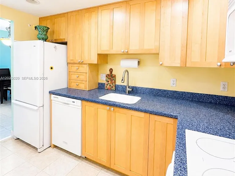 1950 S Ocean Dr #8K — Photo 10