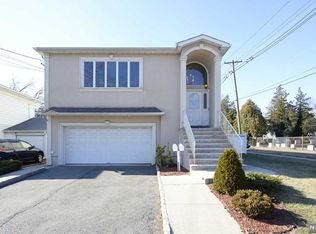 65 Linden St, Lodi, NJ 07644